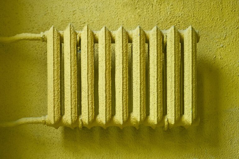 Efektywne odpowietrzanie systemu grzewczego w domu i firmie