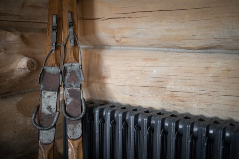 Dlaczego instalacja CO wydaje stukające dźwięki